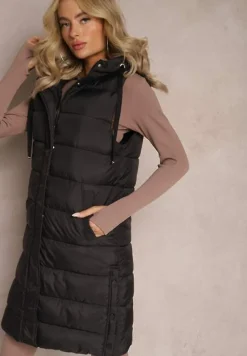 Czarna Kamizelka o Wydłużonym Fasonie z Pikowaniem i Kieszeniami Banuni