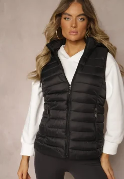 Czarna Kamizelka Ozdobiona Pikowaniem Wykończona Kapturem i Sznurkami Xenaria