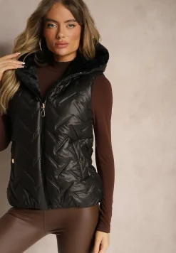 Czarna Kamizelka Pikowana Wykończona Sztucznym Futerkiem Timaveah