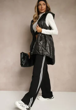 Czarna Kamizelka z Lekkim Pikowaniem i Kapturem Nieodpinanym Lisarivia