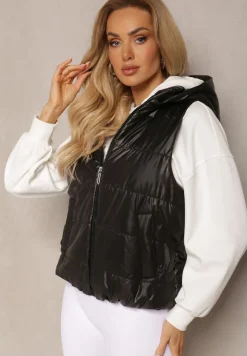 Czarna Kamizelka z Odpinanym Kapturem i Ozdobnym Pikowaniem Akkendia