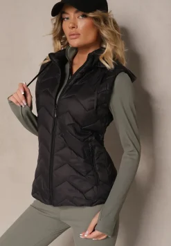 Czarna Kamizelka z Odpinanym Kapturem Ozdobiona Pikowanym Wzorem Saritha