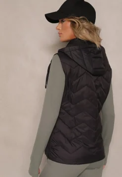 Czarna Kamizelka z Odpinanym Kapturem Ozdobiona Pikowanym Wzorem Saritha