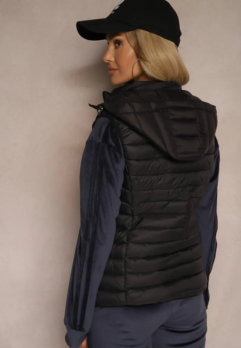 Czarna Kamizelka z Odpinanym Kapturem Ozdobiona Pikowaniem Mailaya