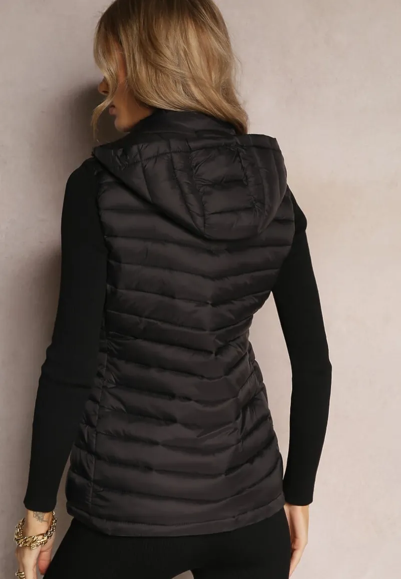 Czarna Kamizelka z Pikowaniem Kapturem i Kieszeniami Kimes