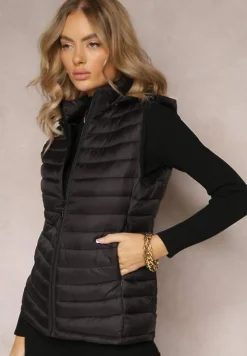 Czarna Kamizelka z Pikowaniem Kapturem i Kieszeniami Kimes