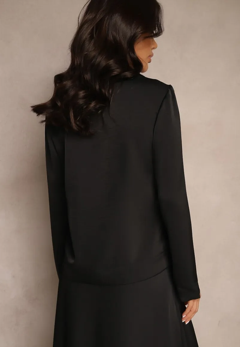 Czarna Koszula Satynowa z Małymi Wycięciami na Dole Klimea