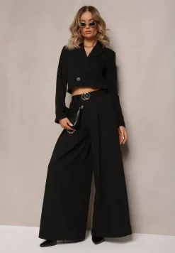 Czarna Krótka Marynarka z Poduszkami w Ramionach Eclinta