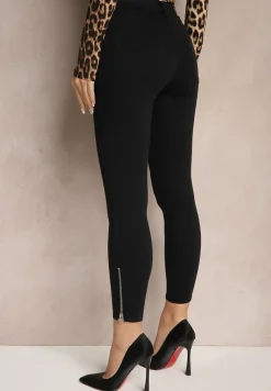 Czarne Jeansy o Kroju Skinny Zdobione Aplikacją Delanille