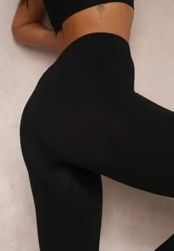 Czarne Legginsy z Prążkowanej Dzianiny Tarini