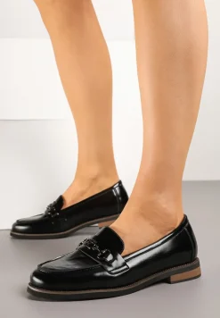 Czarne Mokasyny Skórzane Lakierowane z Ozdobą Meralia