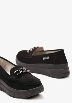 Czarne Mokasyny z Łańcuszkiem na Wysokiej Platformie Iracana