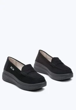 Czarne Mokasyny z Ekozamszu na Platformie Ozdobione Paseczkiem Adrancia