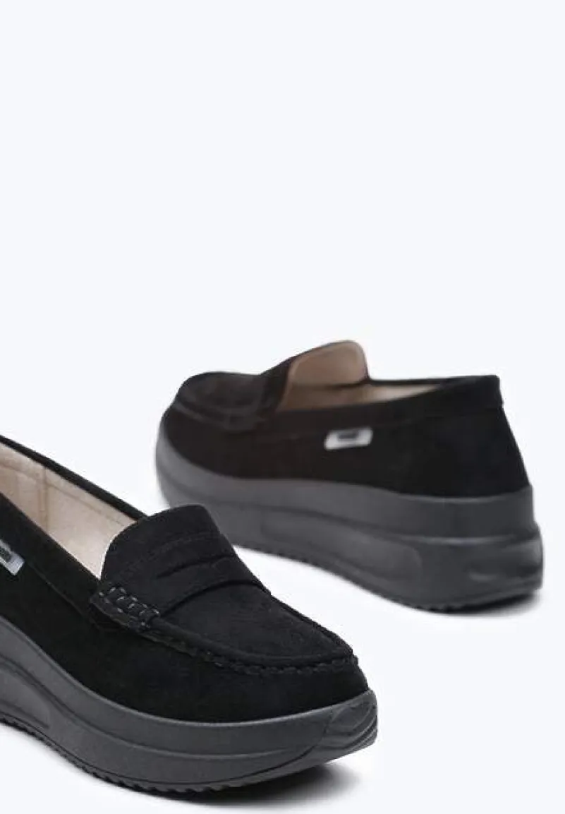 Czarne Mokasyny z Ekozamszu na Platformie Ozdobione Paseczkiem Adrancia