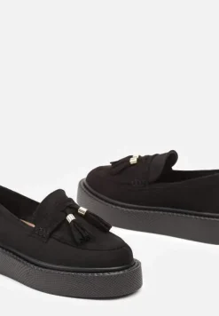 Czarne Mokasyny z Ekozamszu na Niskiej Platformie z Frędzlami na Noskach Relabrina
