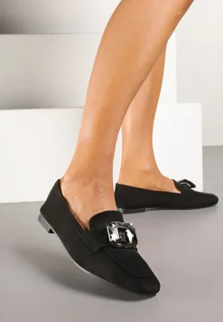 Czarne Mokasyny z Ekozamszu Zdobione Aplikacją z Dużą Cyrkonią Zidanira