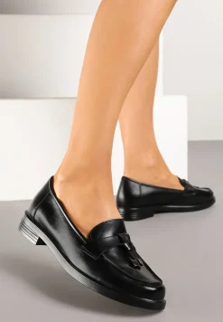 Czarne Mokasyny z Frędzlami i Skórzaną Wkładką Nithdra