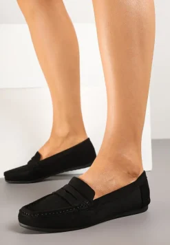 Czarne Mokasyny z Ozdobnymi Przeszyciami Rivgis