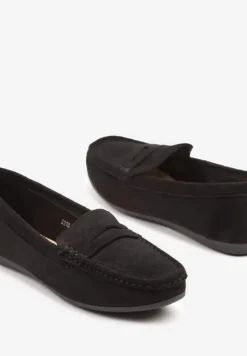 Czarne Mokasyny z Ozdobnymi Przeszyciami Rivgis