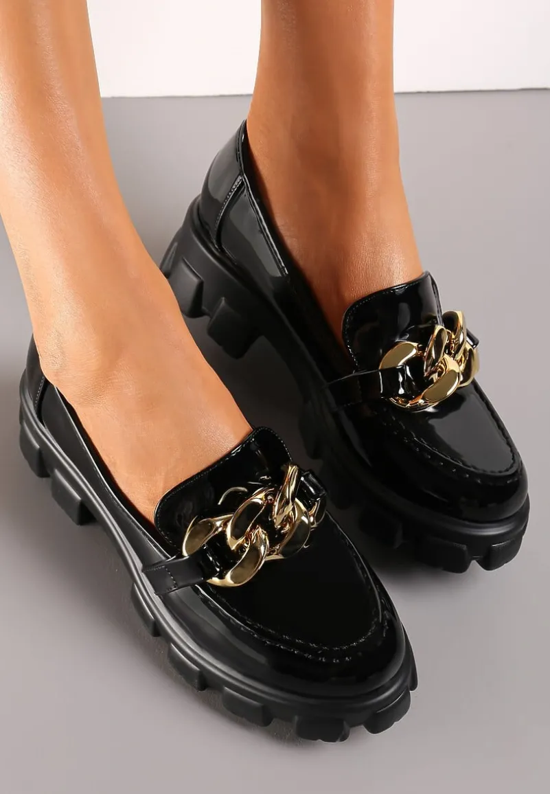 Czarne Mokasyny z Ozdobnym Łańcuchem na Grubej Podeszwie Rarola