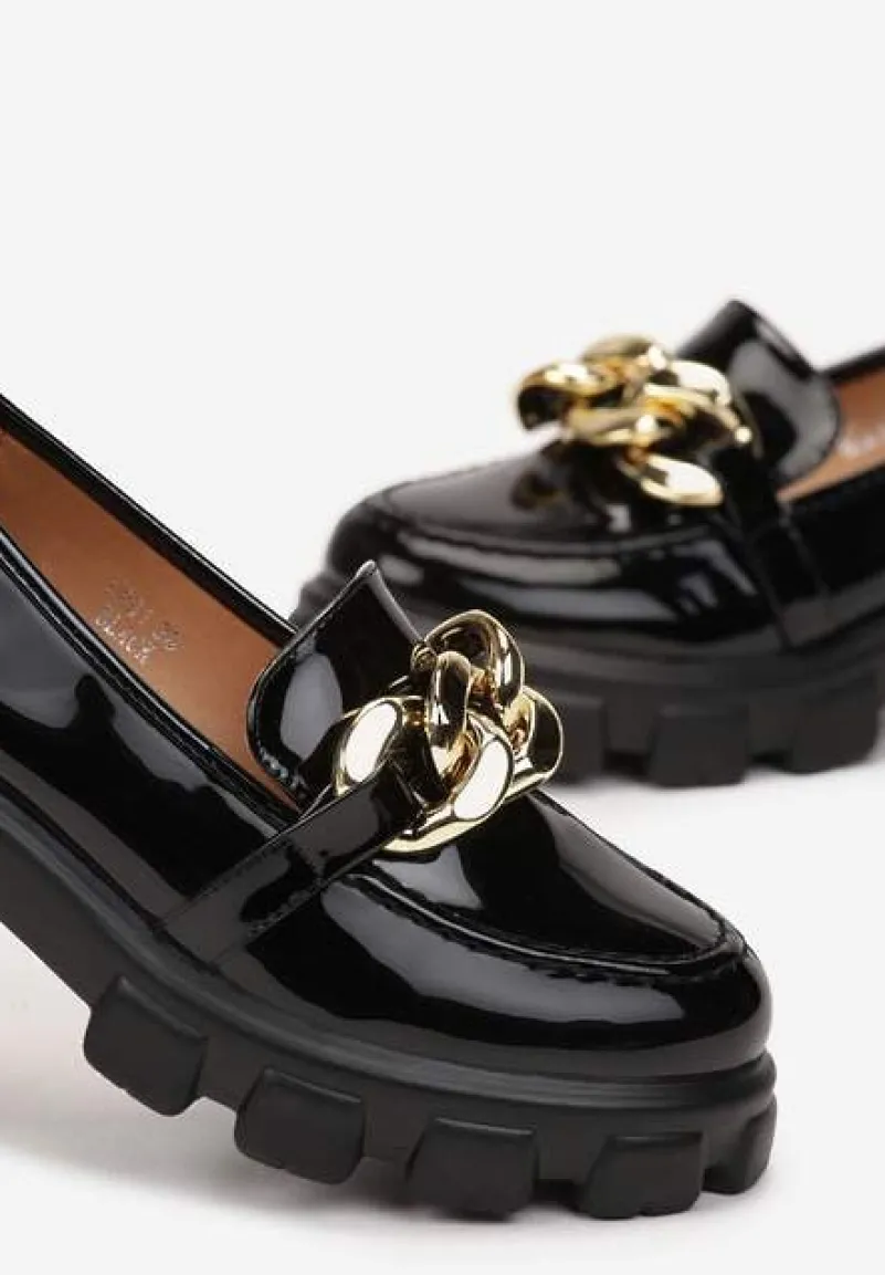 Czarne Mokasyny z Ozdobnym Łańcuchem na Grubej Podeszwie Rarola