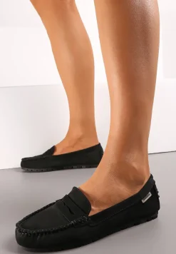 Czarne Mokasyny z Przeszyciami i Wkładką ze Skóry Naturalnej Isotta