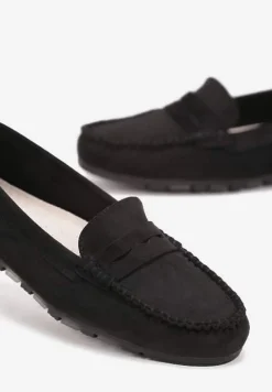 Czarne Mokasyny z Przeszyciami i Wkładką ze Skóry Naturalnej Isotta