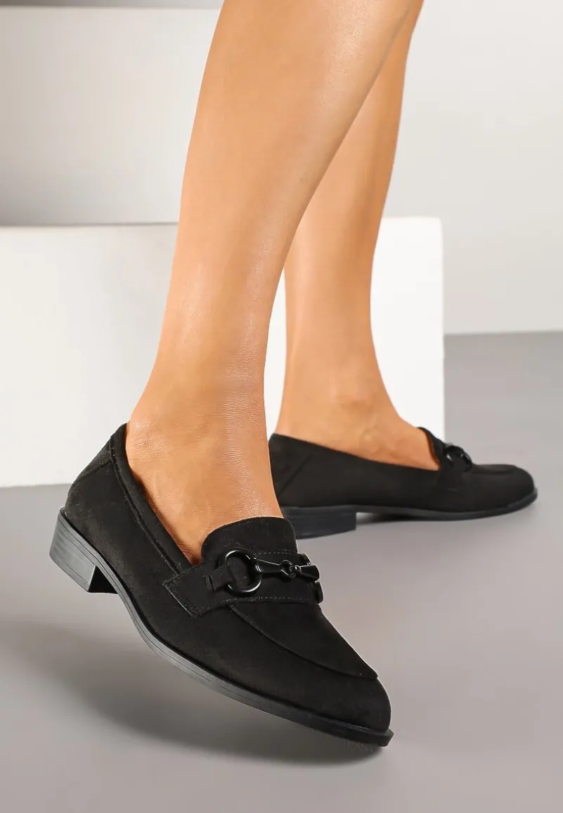 Czarne Mokasyny z Wkładką ze Skóry Naturalnej Zdobione Łańcuszkiem Delariona