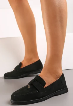 Czarne Mokasyny z Zawieszką w Kształcie Kłódki Lorniwas