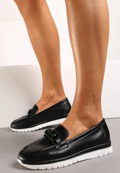 Czarne Mokasyny ze Skórzaną Wkładką Perforacją i Klamrą Gamiara