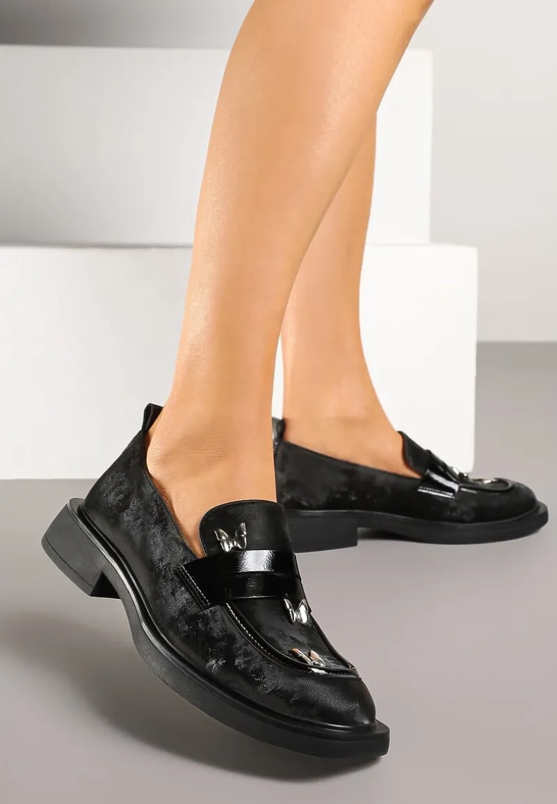 Czarne Mokasyny ze Srebrnymi Motylami i Skórzaną Wkładką Tunira