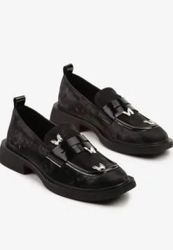 Czarne Mokasyny ze Srebrnymi Motylami i Skórzaną Wkładką Tunira