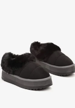 Czarne Śniegowce na Grubej Podeszwie z Pikowanego Materiału Ozdobione Futerkiem Avirorae