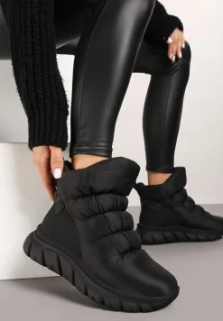 Czarne Śniegowce na Platformie z Tłoczeniem i Pikowaną Cholewką Resisia