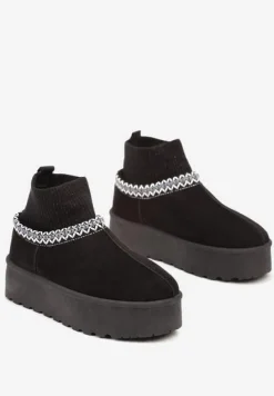 Czarne Śniegowce na Platformie Ozdobione Metaliczną Nicią i Skarpetową Cholewką Sinirae