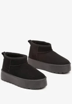 Czarne Śniegowce na Platformie Ozdobione Przeszyciami Ivalin