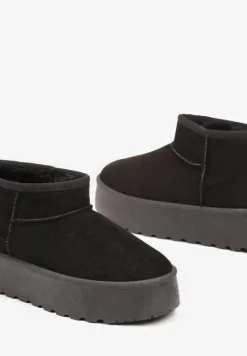 Czarne Śniegowce na Platformie Ozdobione Przeszyciami Ivalin