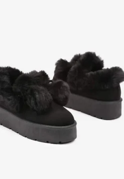 Czarne Śniegowce na Platformie z Pomponami i Ozdobnym Sztucznym Futerkiem Iriviane