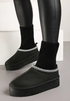 Czarne Śniegowce na Platformie z Ozdobną Dopasowaną Cholewką i Haftowanymi Obszyciami Tinnacilia