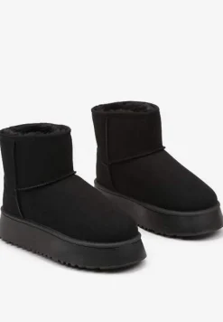 Czarne Śniegowce na Platformie z Przeszyciami Tinalisa