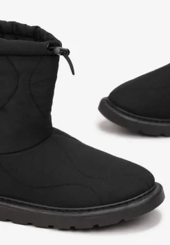 Czarne Śniegowce Pikowane Lessela