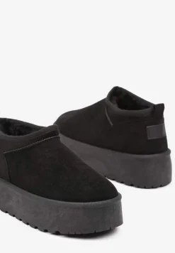 Czarne Śniegowce z Krótką Cholewką na Grubej Podeszwie Werilie