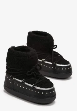 Czarne Śniegowce z Ozdobnym Sznurowaniem Ćwiekami i Futerkiem Covesa