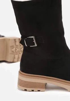 Czarne Ocieplane Botki do Połowy Łydki Varolia