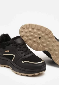 Czarne Ocieplane Sneakersy na Platformie Ozdobione Metalicznym Wzorem Iveliri