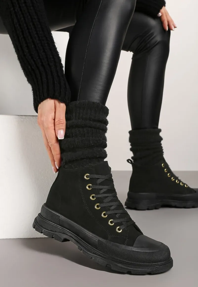 Czarne Ocieplane Trapery na Płaskiej Podeszwie ze Sznurowaniem Korirra
