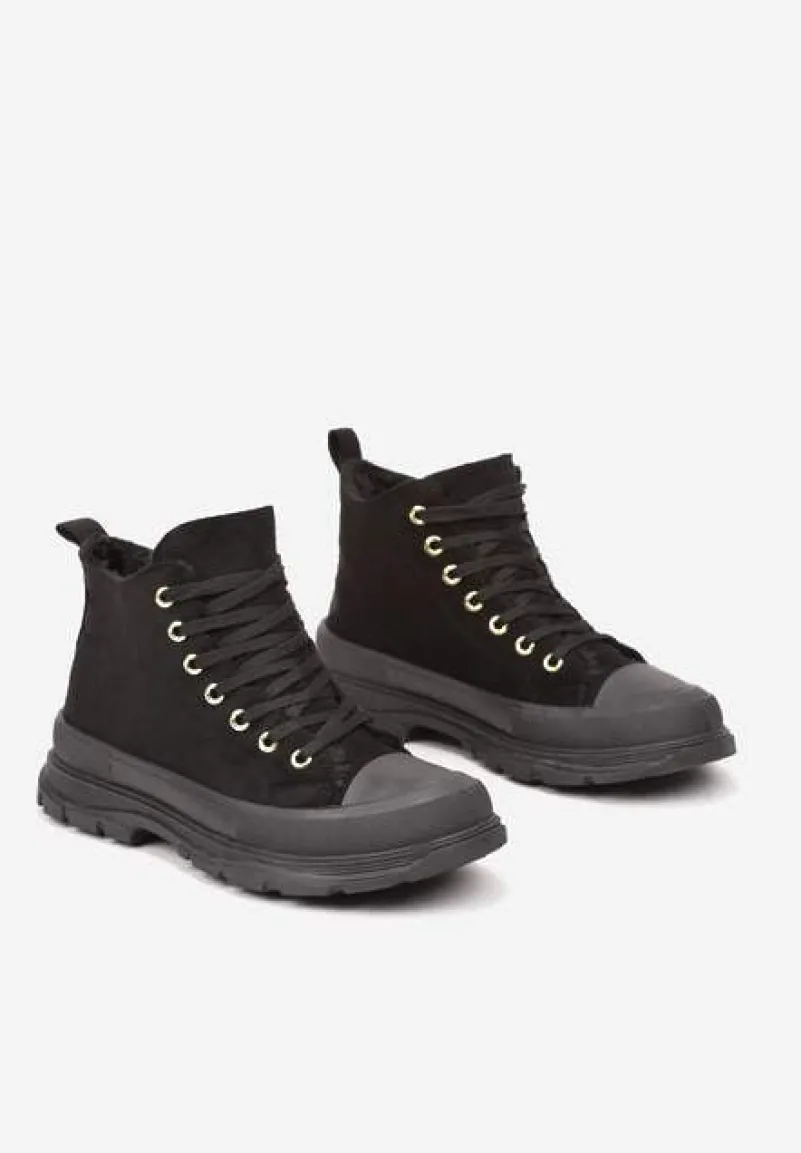 Czarne Ocieplane Trapery na Płaskiej Podeszwie ze Sznurowaniem Korirra