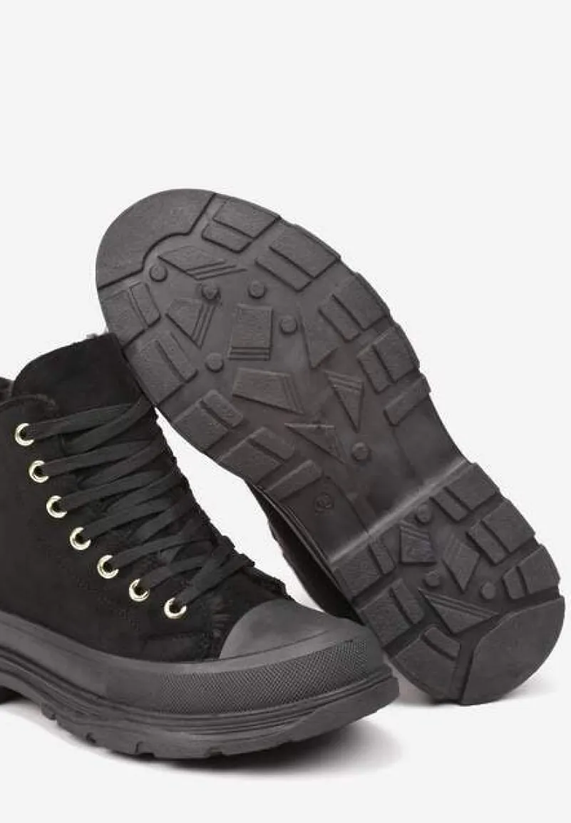 Czarne Ocieplane Trapery na Płaskiej Podeszwie ze Sznurowaniem Korirra