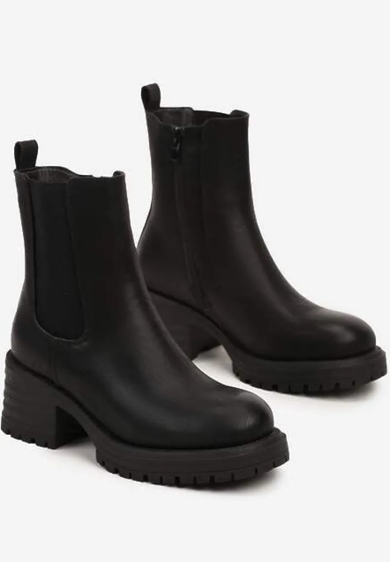 Czarne Ocieplone Botki na Słupku w Stylu Sztybletów Ozdobione z Boku Gumką Crethea