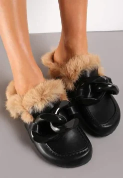 Czarne Płaskie Klapki z Futerkiem i Ozdobnym Łańcuchem na Grubszej Podeszwie Ainslee